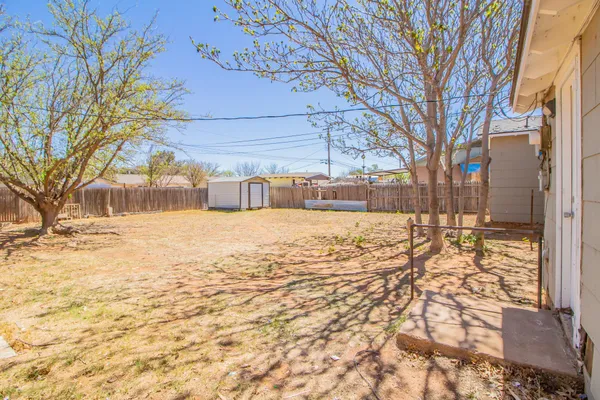 $139,900 | 133 Elgin Avenue, Levelland, TX 79336