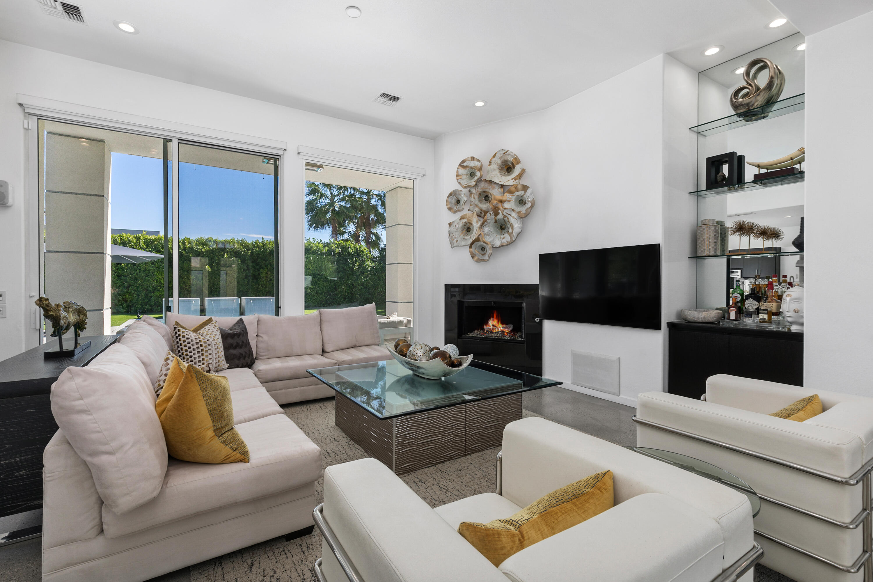 11 Sterling Place Rancho Mirage, CA 92270 - Photo 24 of 47 17_10940848_155431_155431-EI-115