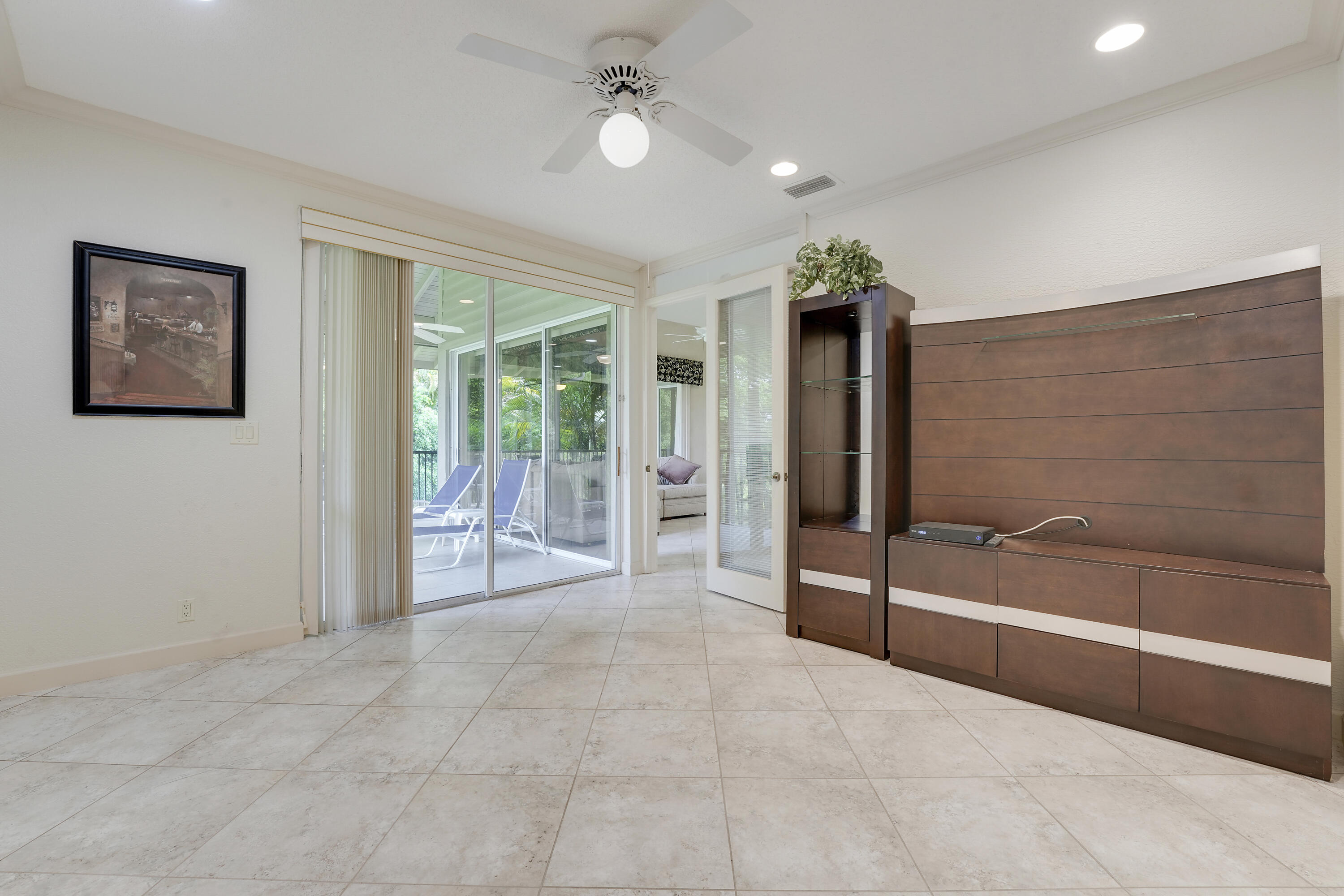 7599 Cinebar Drive, Unit 36U Boca Raton, FL 33433 - Photo 14 of 26 Primary -1