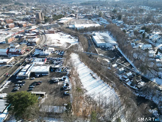 a view of city view and mountain view