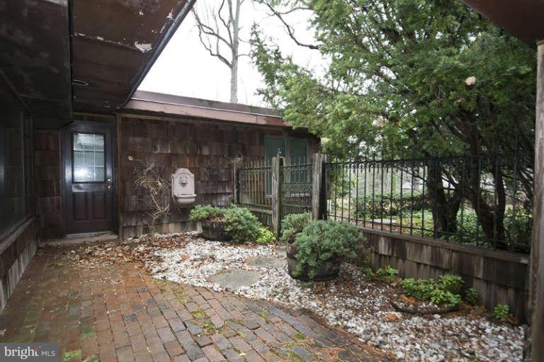 2601 Old Court Road Baltimore, MD 21208 - Photo 24 of 30 Patio off LR