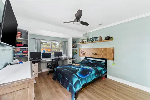 $775,000 | 1220 East Hawthorne Circle, Hollywood, FL 33021