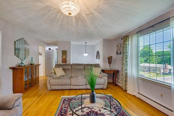 17 Brookfield Road Milford, MA 01757 - Photo 12 of 29 Gallery Image 12