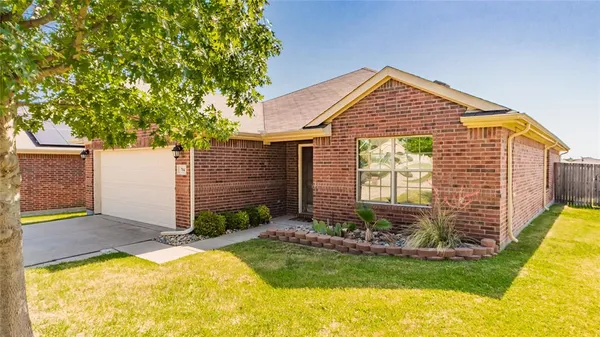 $1,995 | 704 Cedar Cove Drive, Princeton, TX 75407