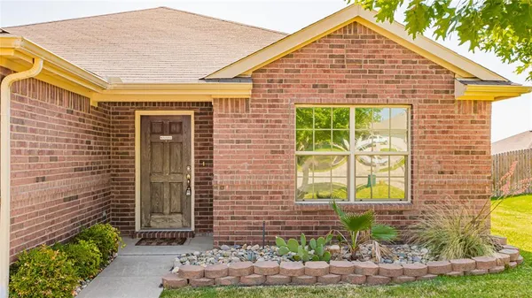 $1,995 | 704 Cedar Cove Drive, Princeton, TX 75407