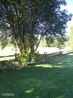 50 Forney Road Cowiche, WA 98947 - Photo 16 of 21 a yard with lake view