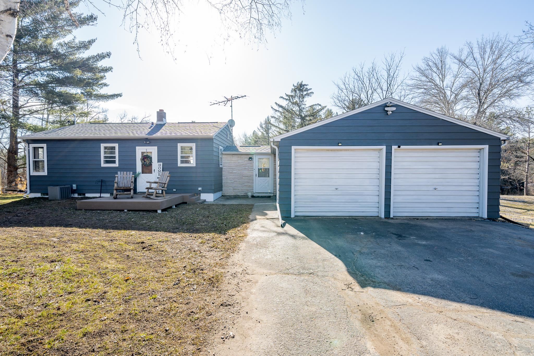 E6499 Heinke Road New London, WI 54961 - Photo 1 of 1