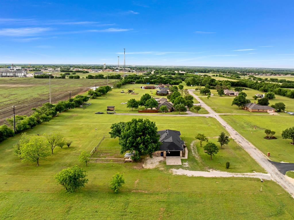 11345 Jennifer Circle Sanger, TX 76266 - Photo 2 of 39 a view of an ocean and city