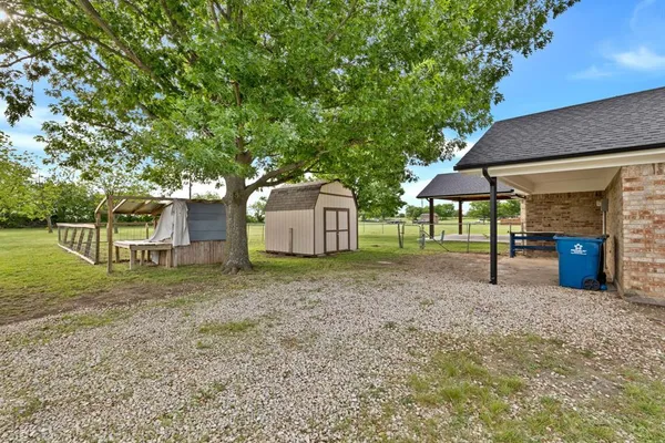 $470,000 | 11345 Jennifer Circle, Sanger, TX 76266