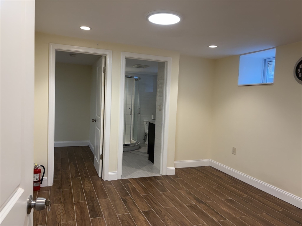 153 Walnut Street, Unit 1 Newton, MA 02460 - Photo 17 of 20