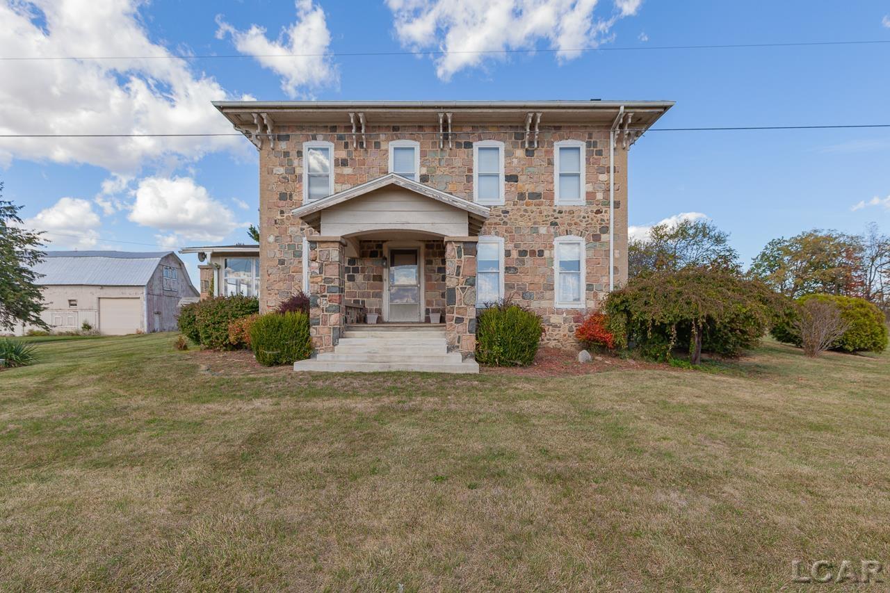 6400 Burton Road Adrian, MI 49221 - Photo 36 of 48 50162967-f18e355a-3b3c-4d3a-83b8-12bda2ec2407.JPG