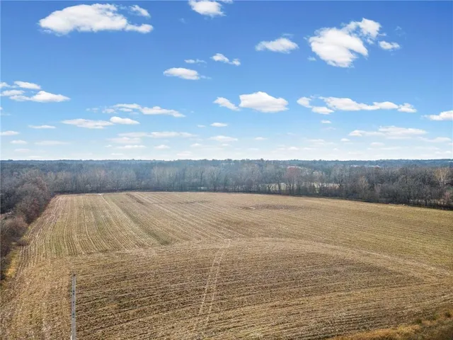 $438,400 | 65 & Creek, Carrollton, MO 64633