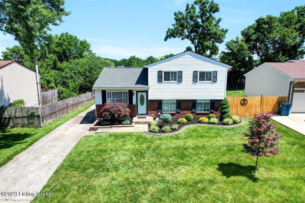 5003 Woodsend Road Louisville, KY 40229 - Photo 2 of 47 02-5003 Woodsend Rd-102