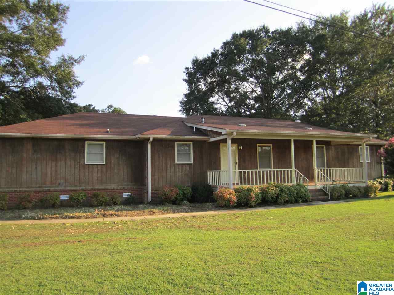 608 Maple Drive Clanton, AL 35045 - Photo 2 of 17