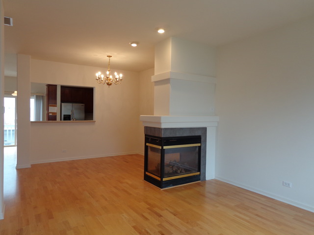 654 South Rosehall Lane Round Lake, IL 60073 - Photo 3 of 14