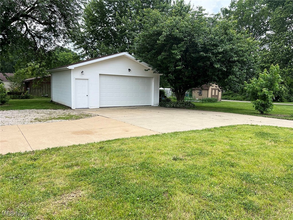 4646 13th Street Northwest Canton, OH 44708 - Photo 2 of 47 View of detached garage