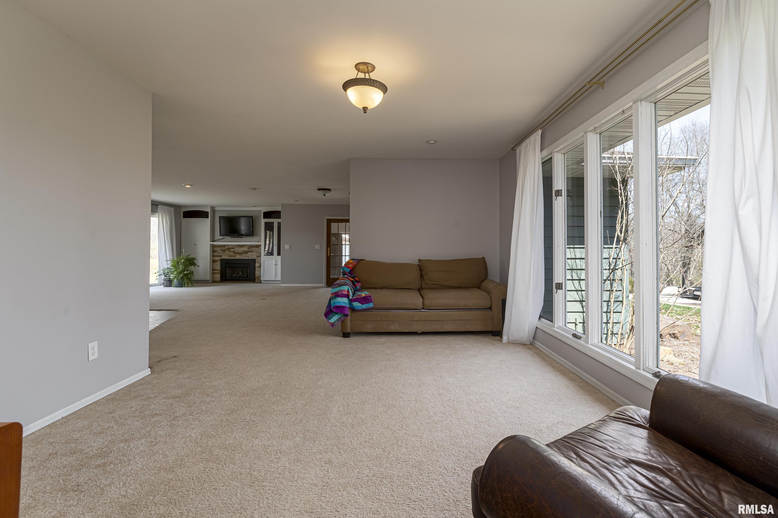 2515 Casper Church Road Cobden, IL 62920 - Photo 4 of 37 Gallery Image 4