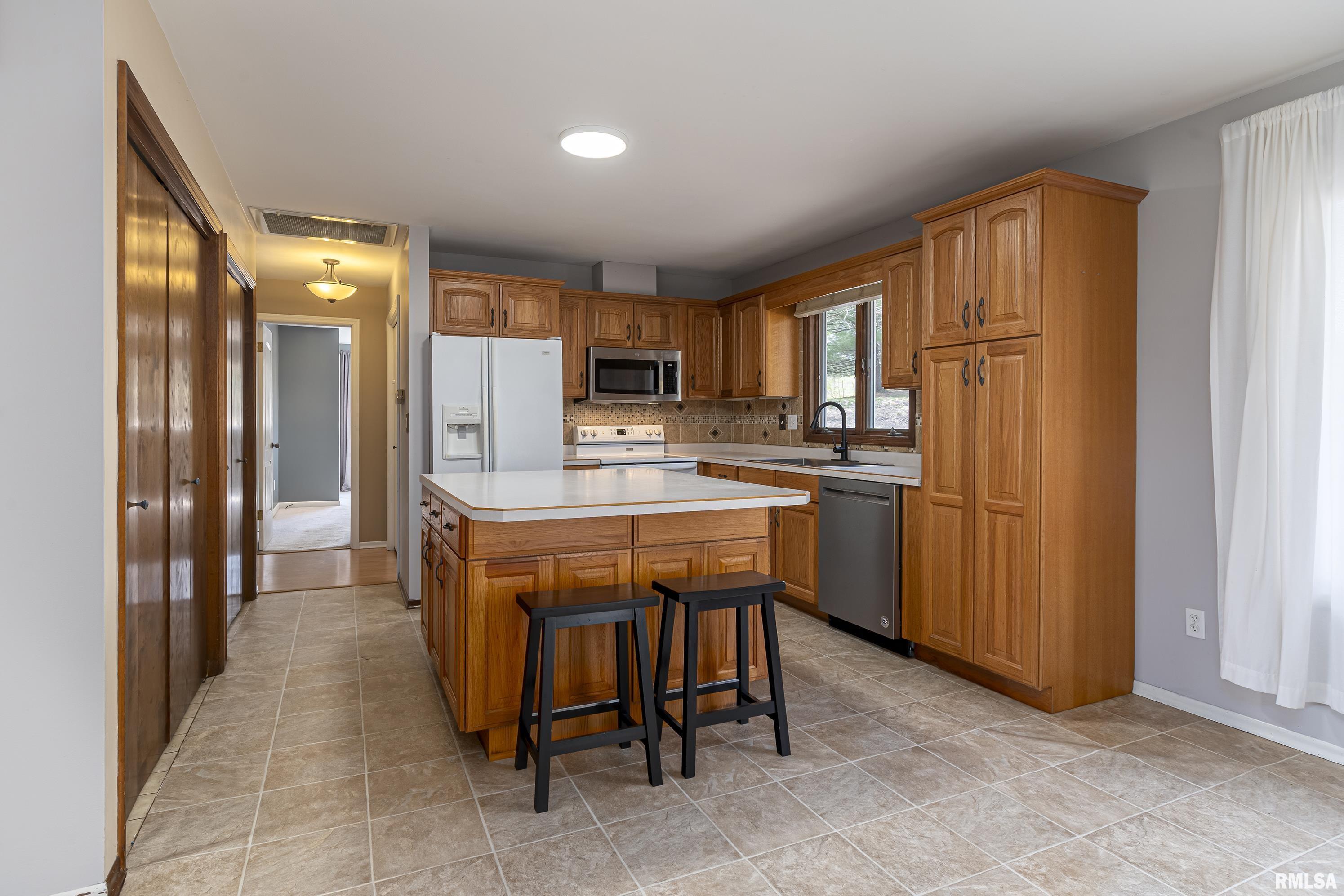 2515 Casper Church Road Cobden, IL 62920 - Photo 9 of 37 Gallery Image 9