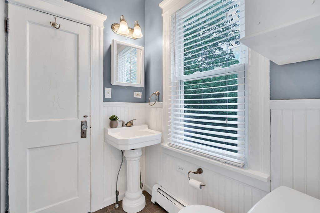 32 Tatum Road Shrewsbury, MA 01545 - Photo 10 of 21 Gallery Image 10