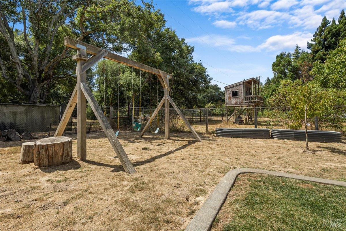 2460 Pleasant Hill Road Sebastopol, CA 95472 - Photo 73 of 84 Gallery Image 73