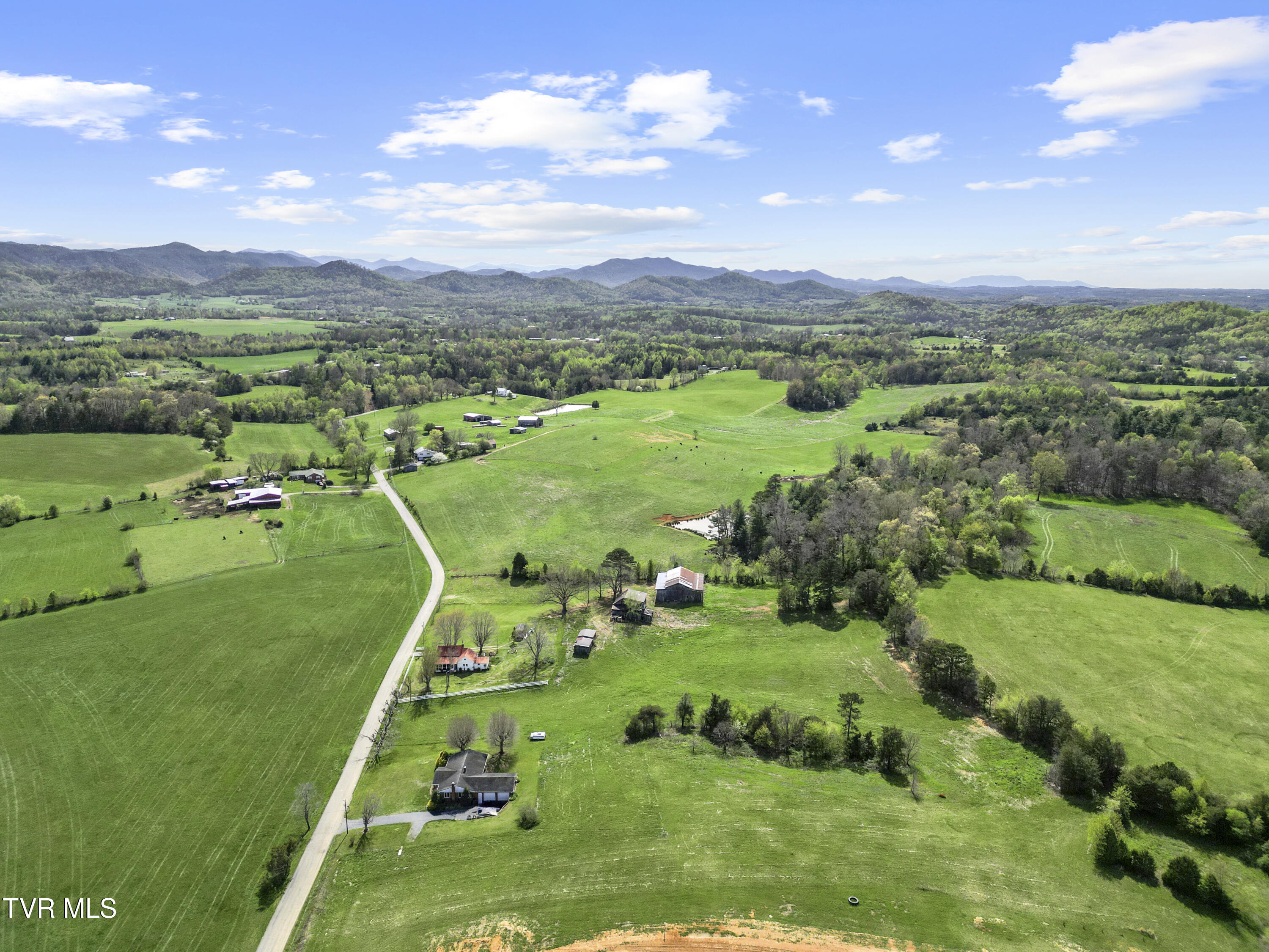 2 Red Hill Road Greeneville, TN 37743 - Photo 7 of 31 DJI_0248