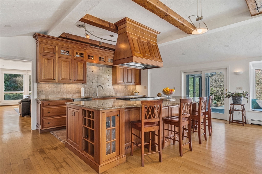 39 Kings Grant Road Weston, MA 02493 - Photo 17 of 42