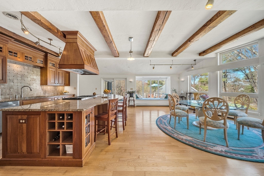 39 Kings Grant Road Weston, MA 02493 - Photo 18 of 42