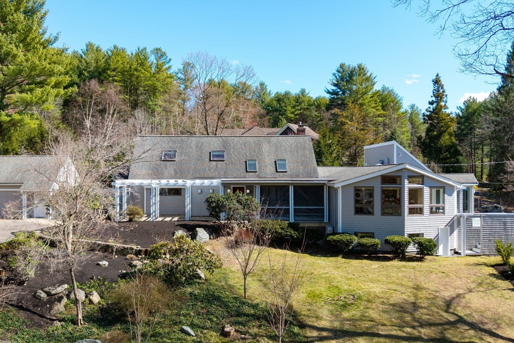 39 Kings Grant Road Weston, MA 02493 - Photo 2 of 42