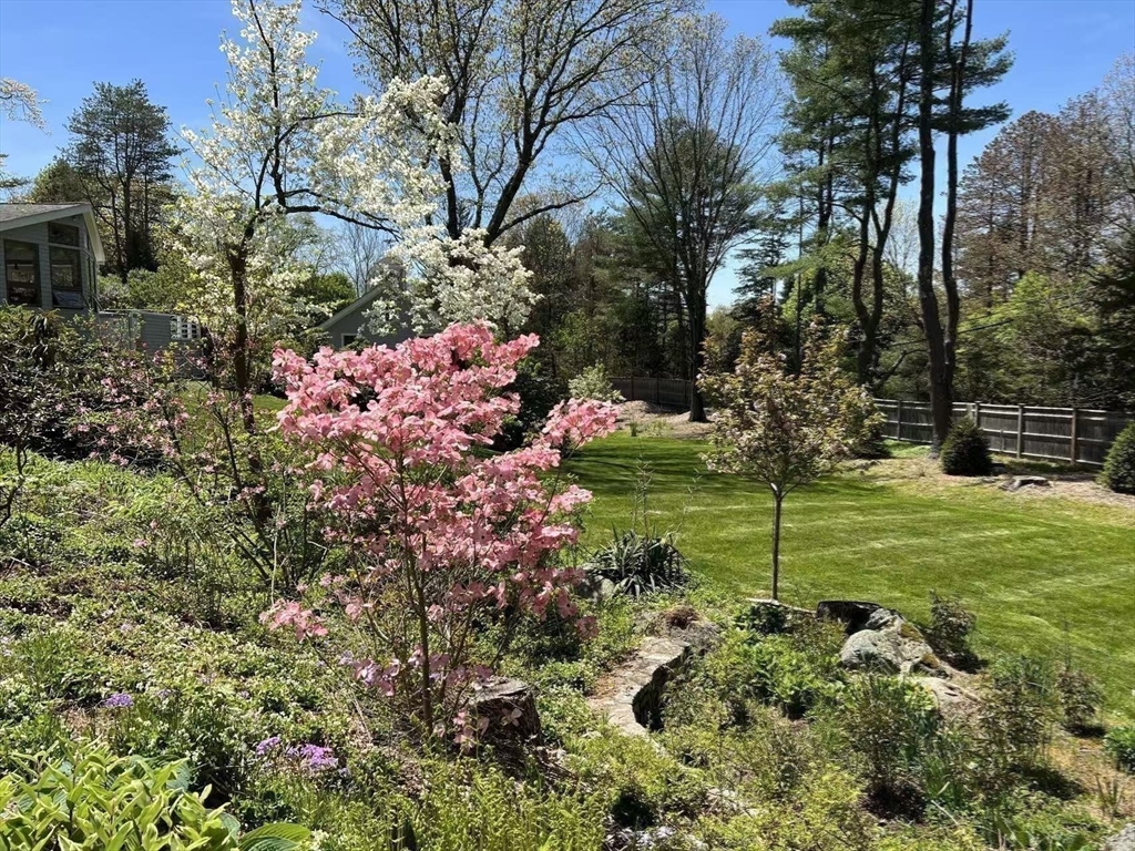 39 Kings Grant Road Weston, MA 02493 - Photo 42 of 42