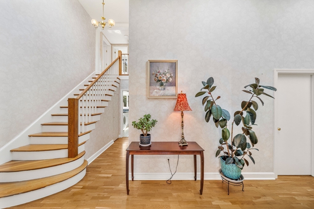 39 Kings Grant Road Weston, MA 02493 - Photo 6 of 42