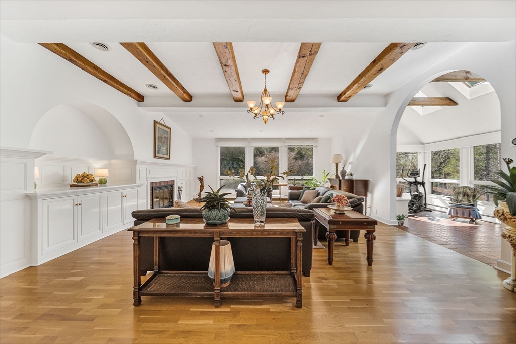 39 Kings Grant Road Weston, MA 02493 - Photo 9 of 42