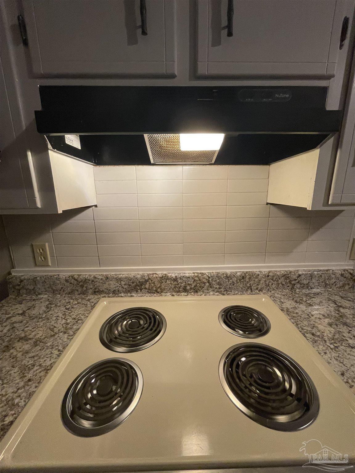 10049 Hillview Road Pensacola, FL 32514 - Photo 13 of 23