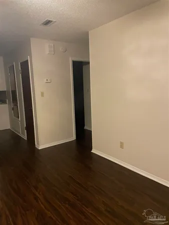 $1,225 | 10049 Hillview Road, Pensacola, FL 32514