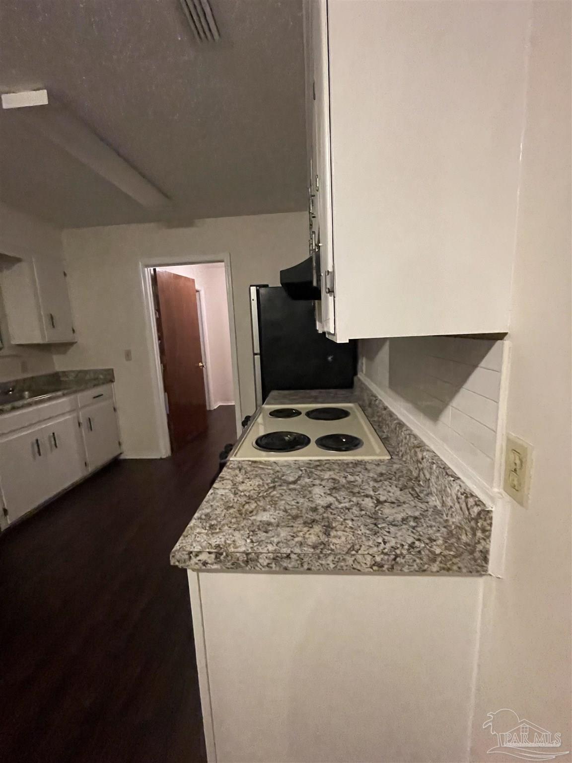 10049 Hillview Road Pensacola, FL 32514 - Photo 8 of 23