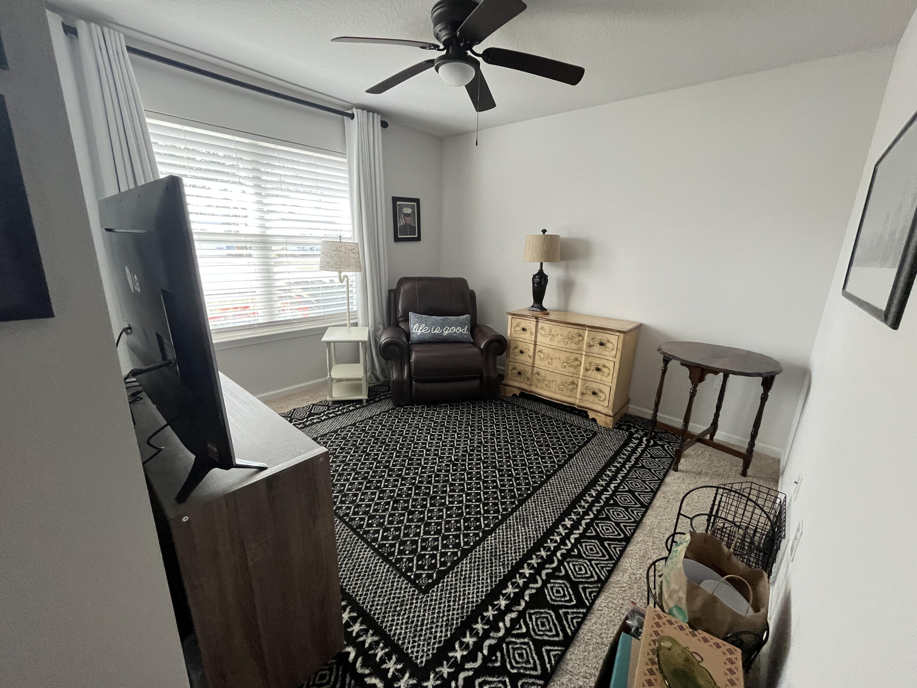 203 This Way Freeport, FL 32439 - Photo 6 of 29 a living room with furniture