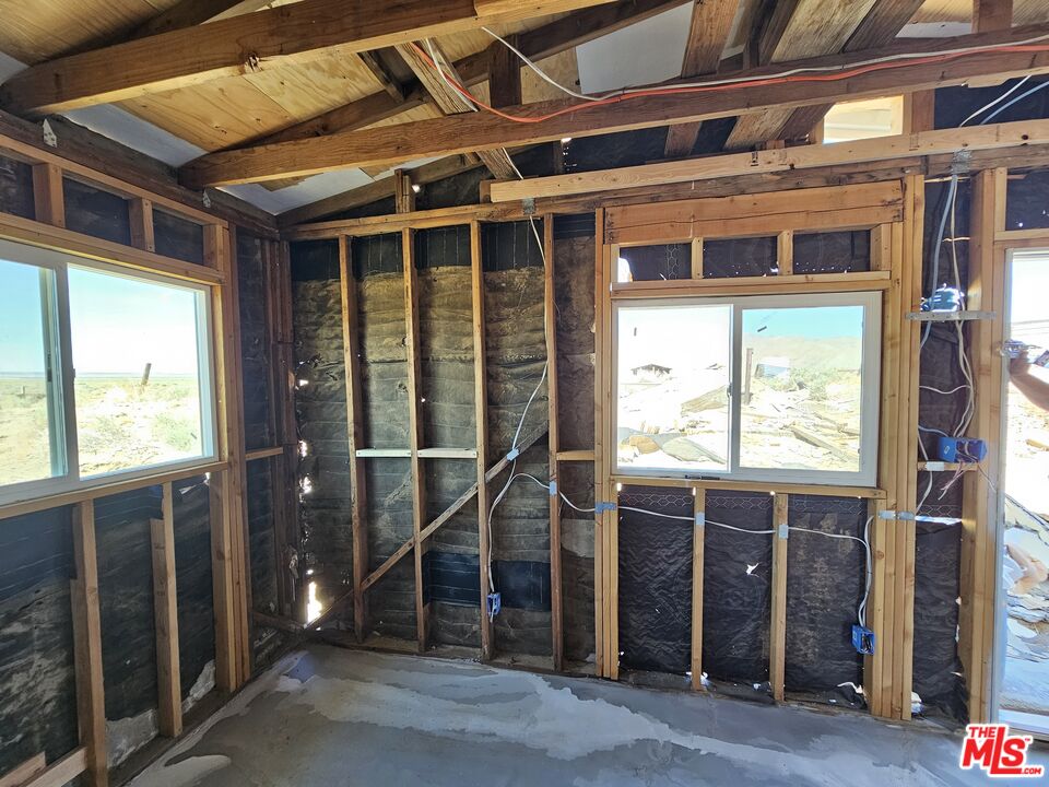 7797 Quartz Road Mojave, CA 93501 - Photo 19 of 49 a view of a porch of the house