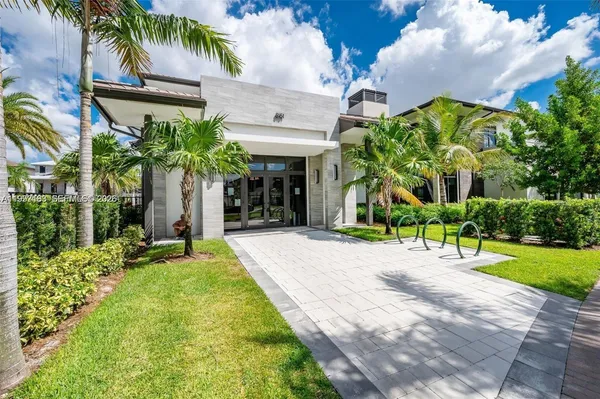 $4,200 | 4583 Northwest 83rd Place, Doral, FL 33166