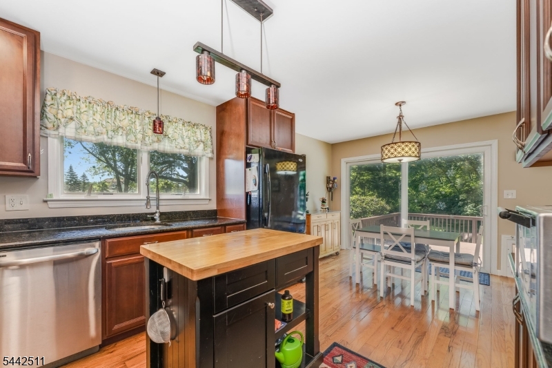 106 Oak Summit Road Frenchtown, NJ 08825 - Photo 8 of 42