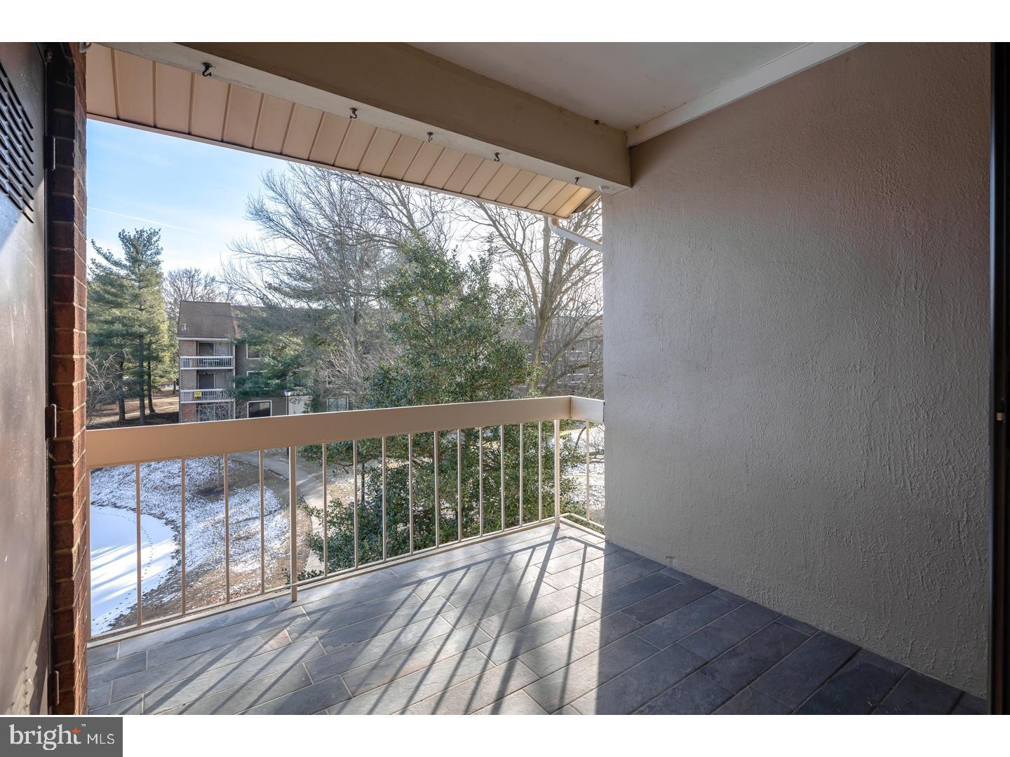 163 Echelon Road, Unit 5 Voorhees, NJ 08043 - Photo 2 of 12