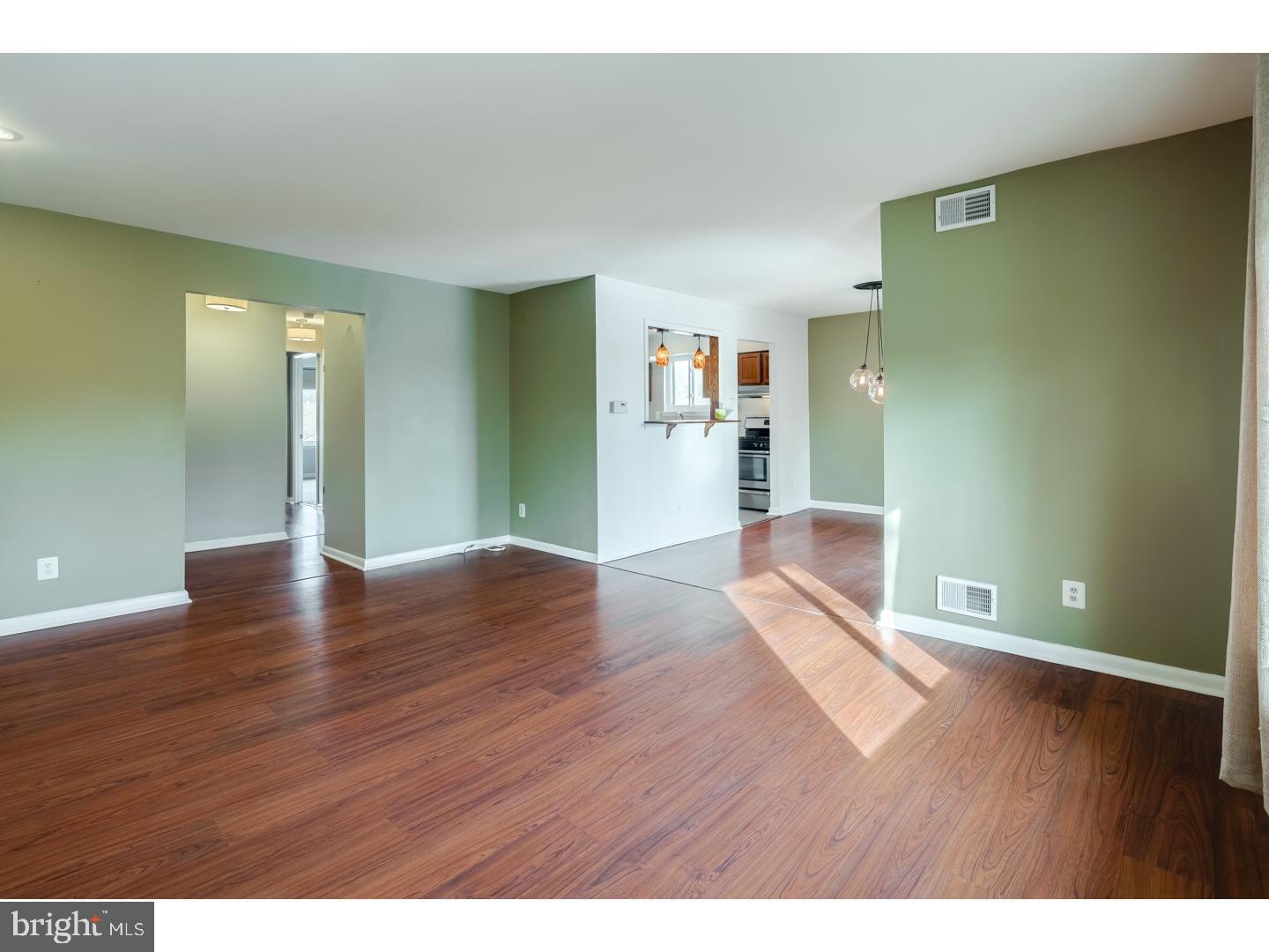 163 Echelon Road, Unit 5 Voorhees, NJ 08043 - Photo 6 of 12