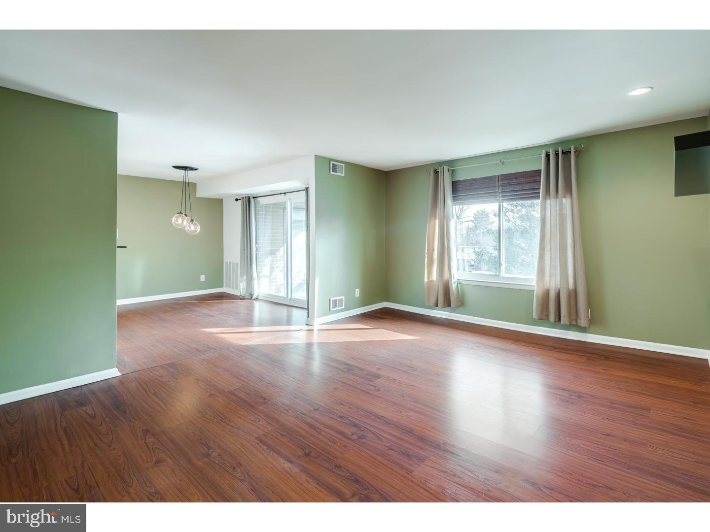 163 Echelon Road, Unit 5 Voorhees, NJ 08043 - Photo 7 of 12