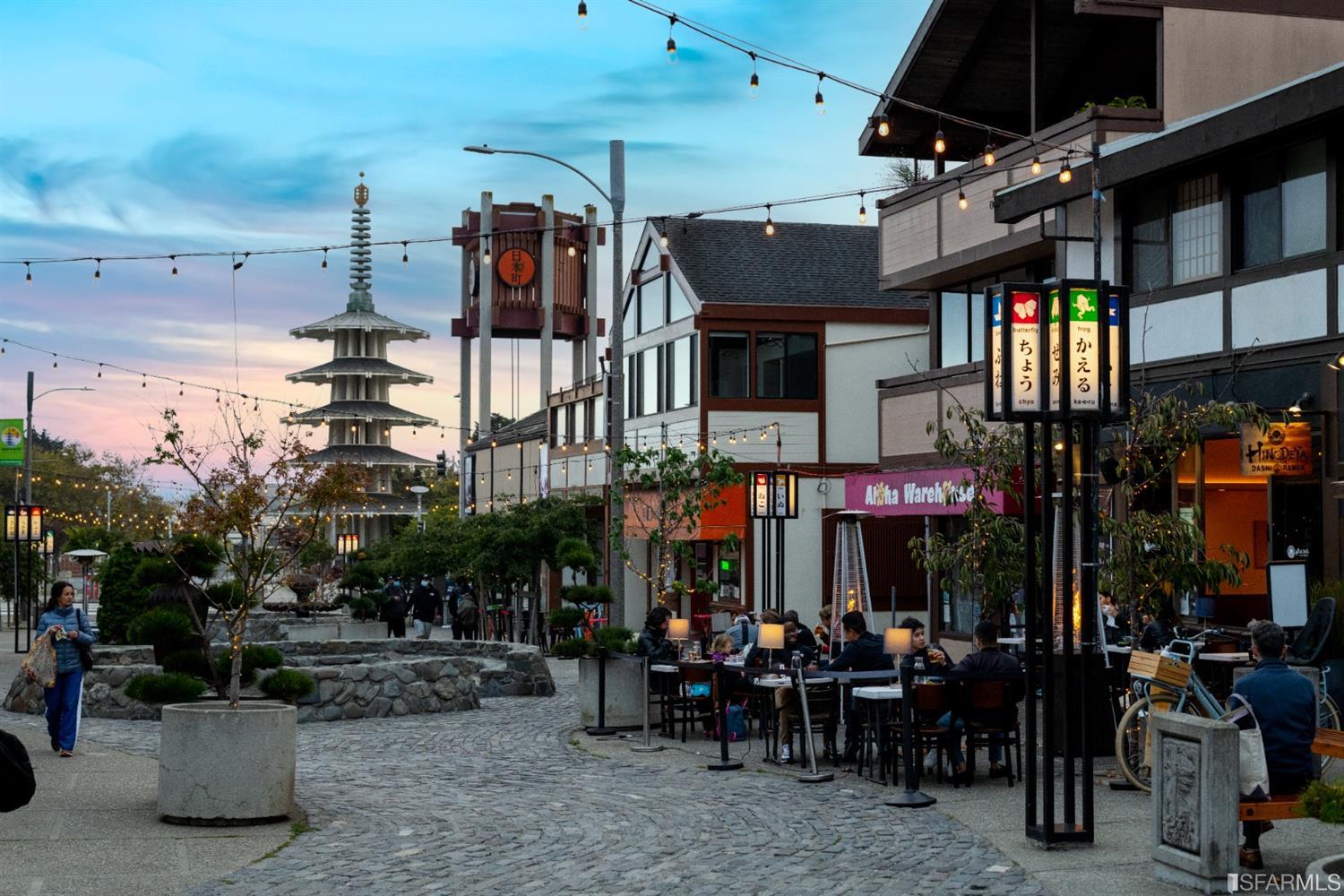 1805 Buchanan Street, Unit 3B San Francisco, CA 94115 - Photo 49 of 55 a view of street with sitting area