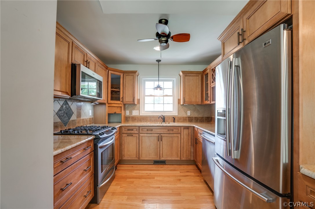 11608 Hillside Road Chester, VA 23831 - Photo 7 of 48