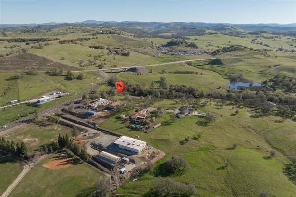 an aerial view of a houses