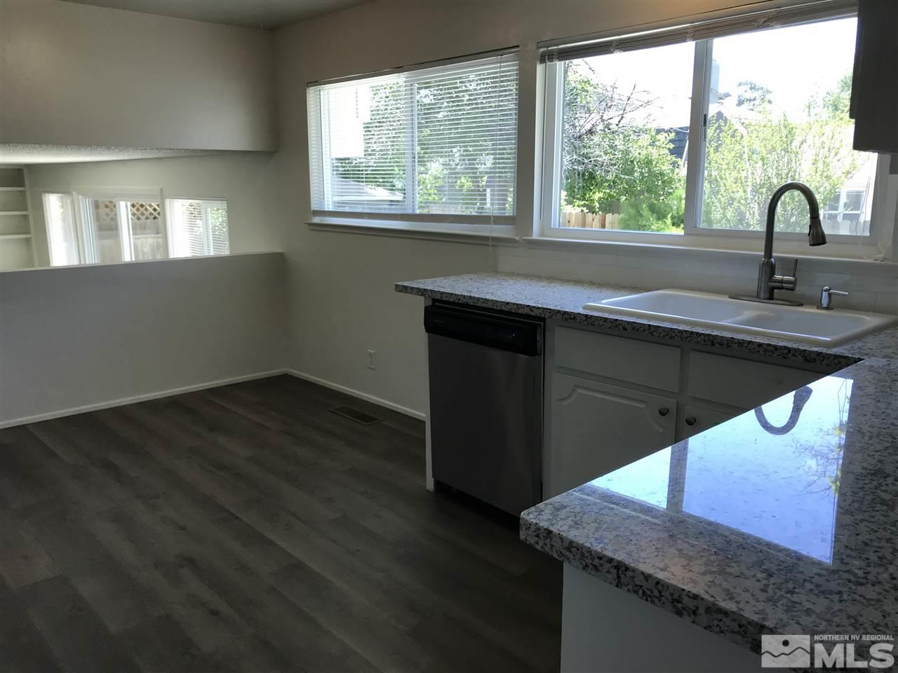 4140 Snowshoe Lane Reno, NV 89502 - Photo 5 of 22 Photo 5