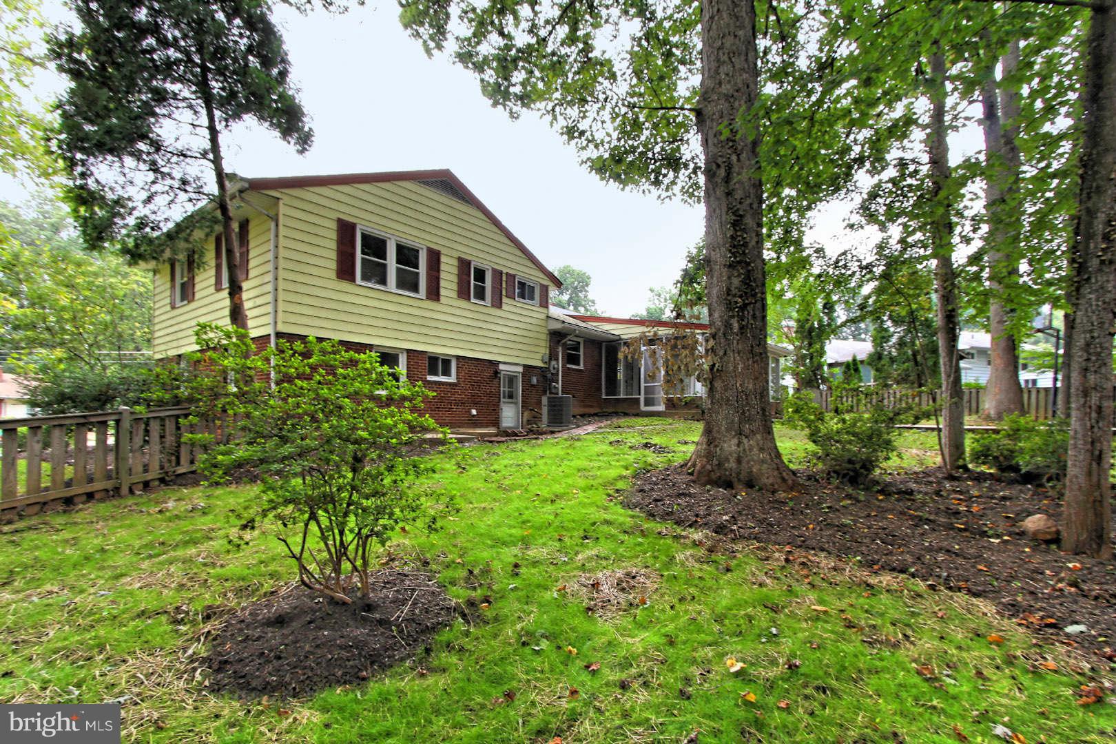 7613 Dunston Street Springfield, VA 22151 - Photo 28 of 30 Exterior (Rear)