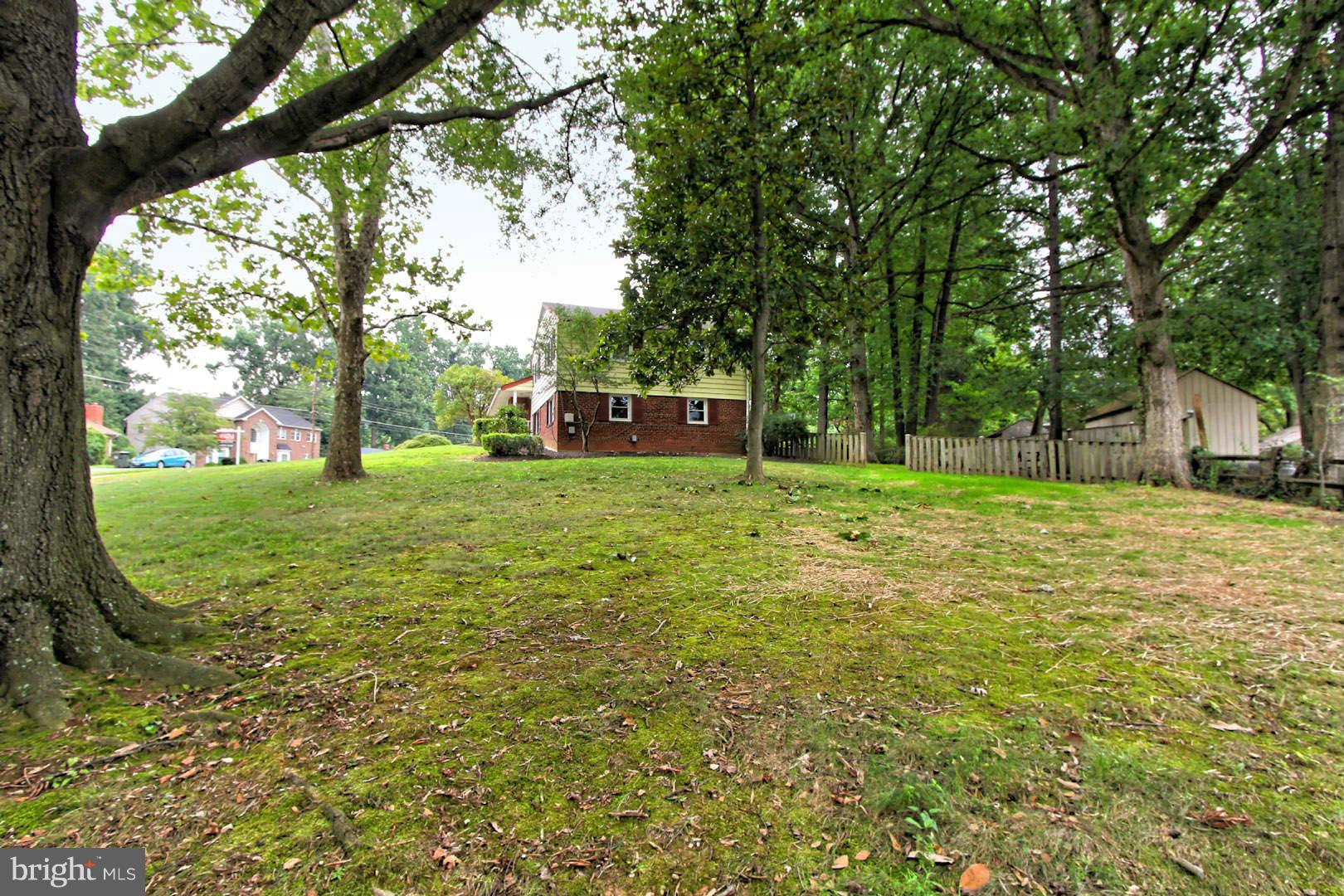 7613 Dunston Street Springfield, VA 22151 - Photo 30 of 30 Exterior (Rear)
