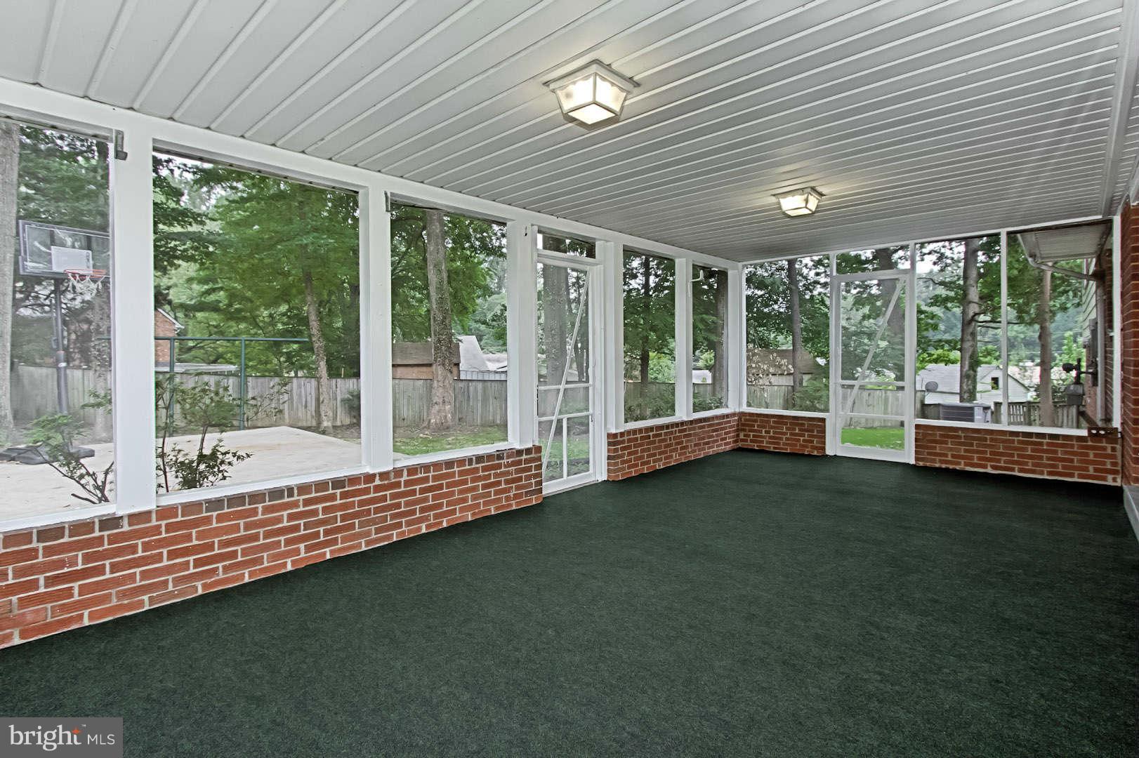 7613 Dunston Street Springfield, VA 22151 - Photo 10 of 30 Interior (General)