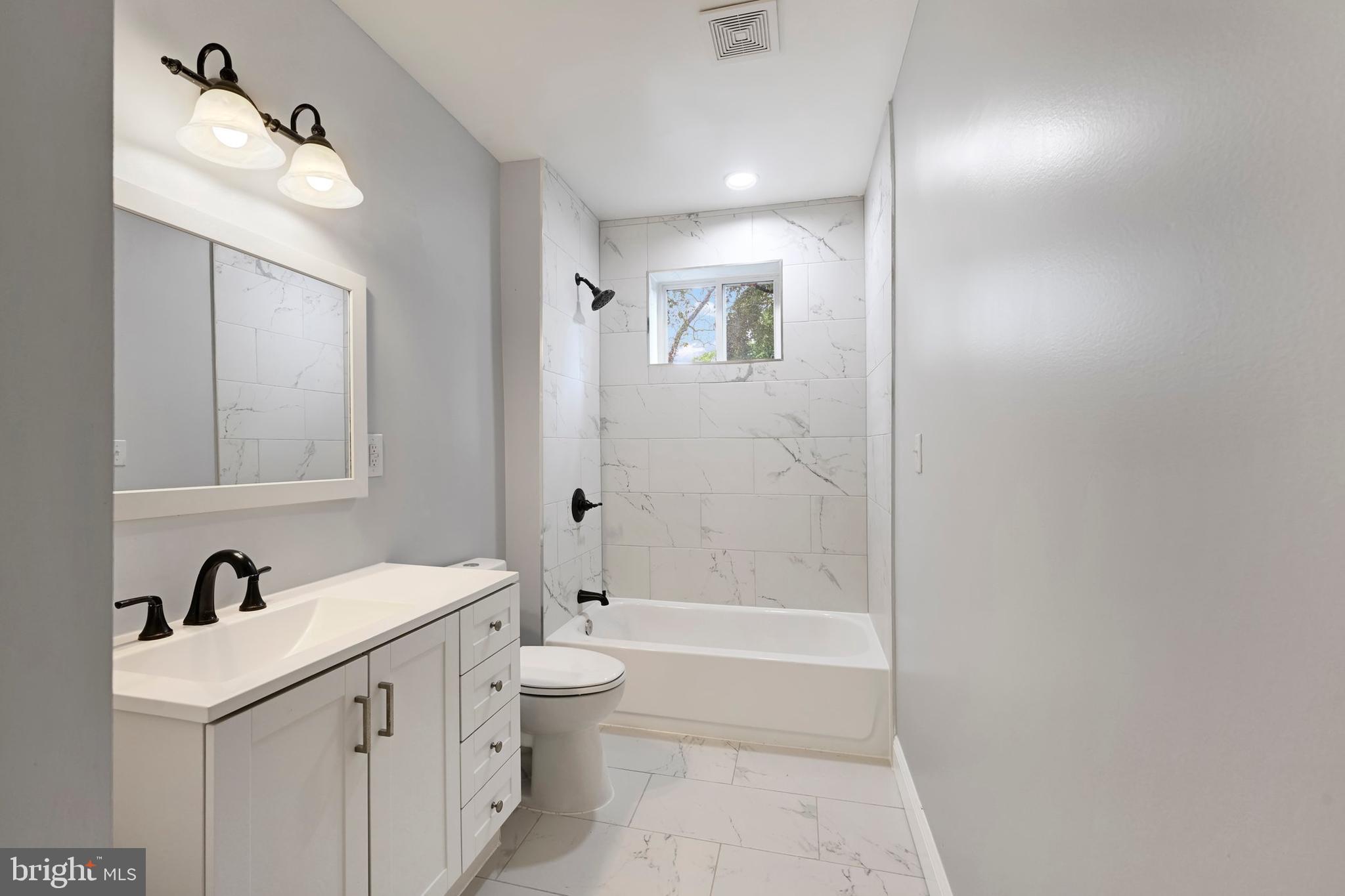 2807 Lawina Road Baltimore, MD 21216 - Photo 26 of 40