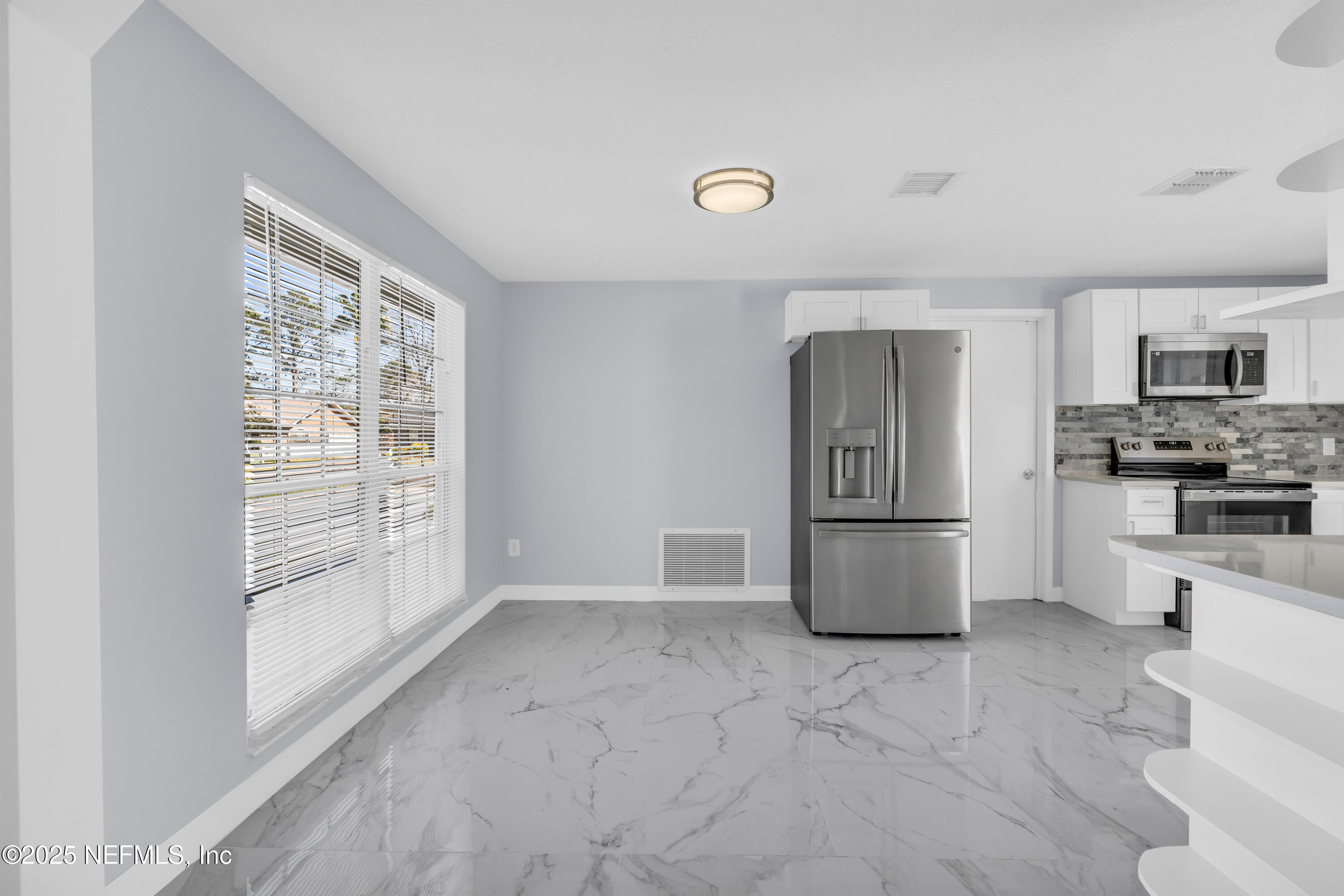 3950 Star Tree Road Jacksonville, FL 32210 - Photo 26 of 33 Dining 2